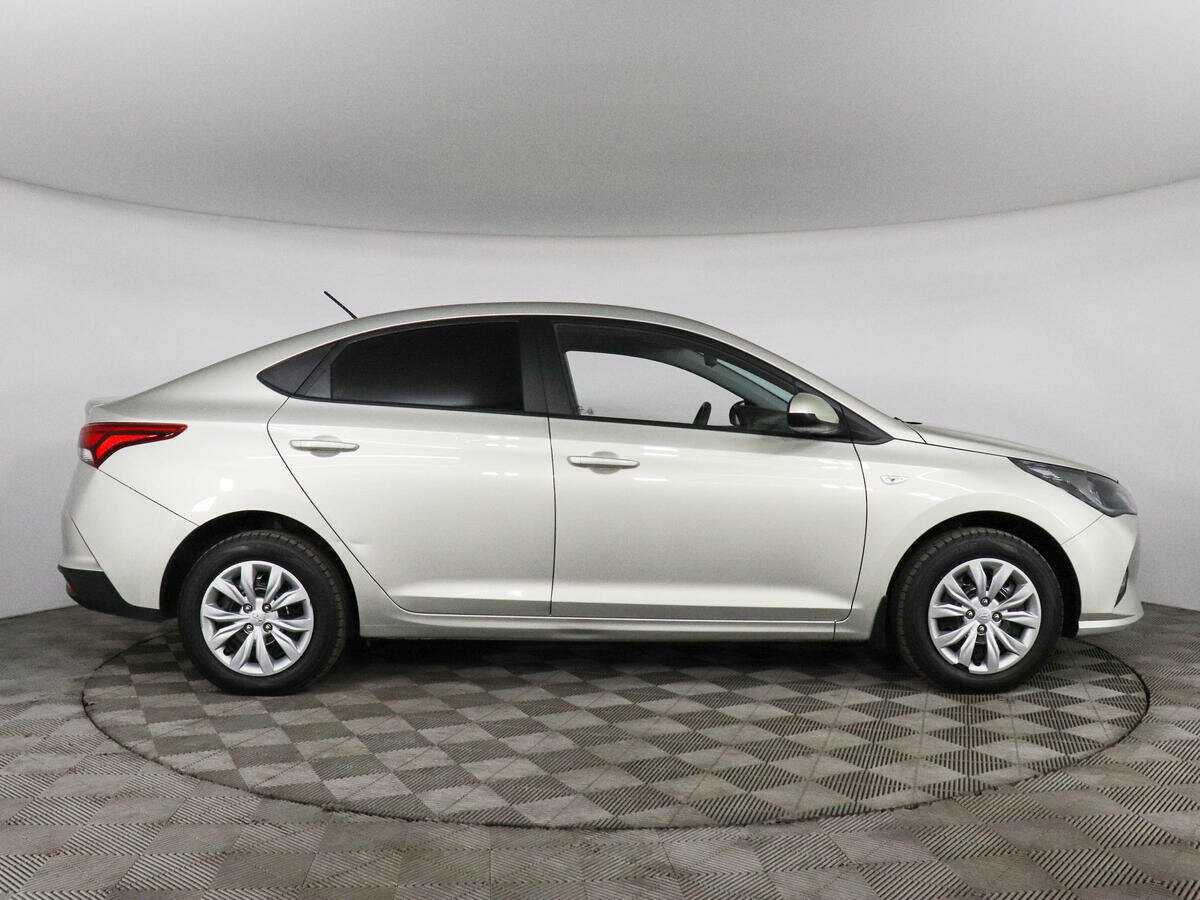 Hyundai Solaris, 2020 - фото №4