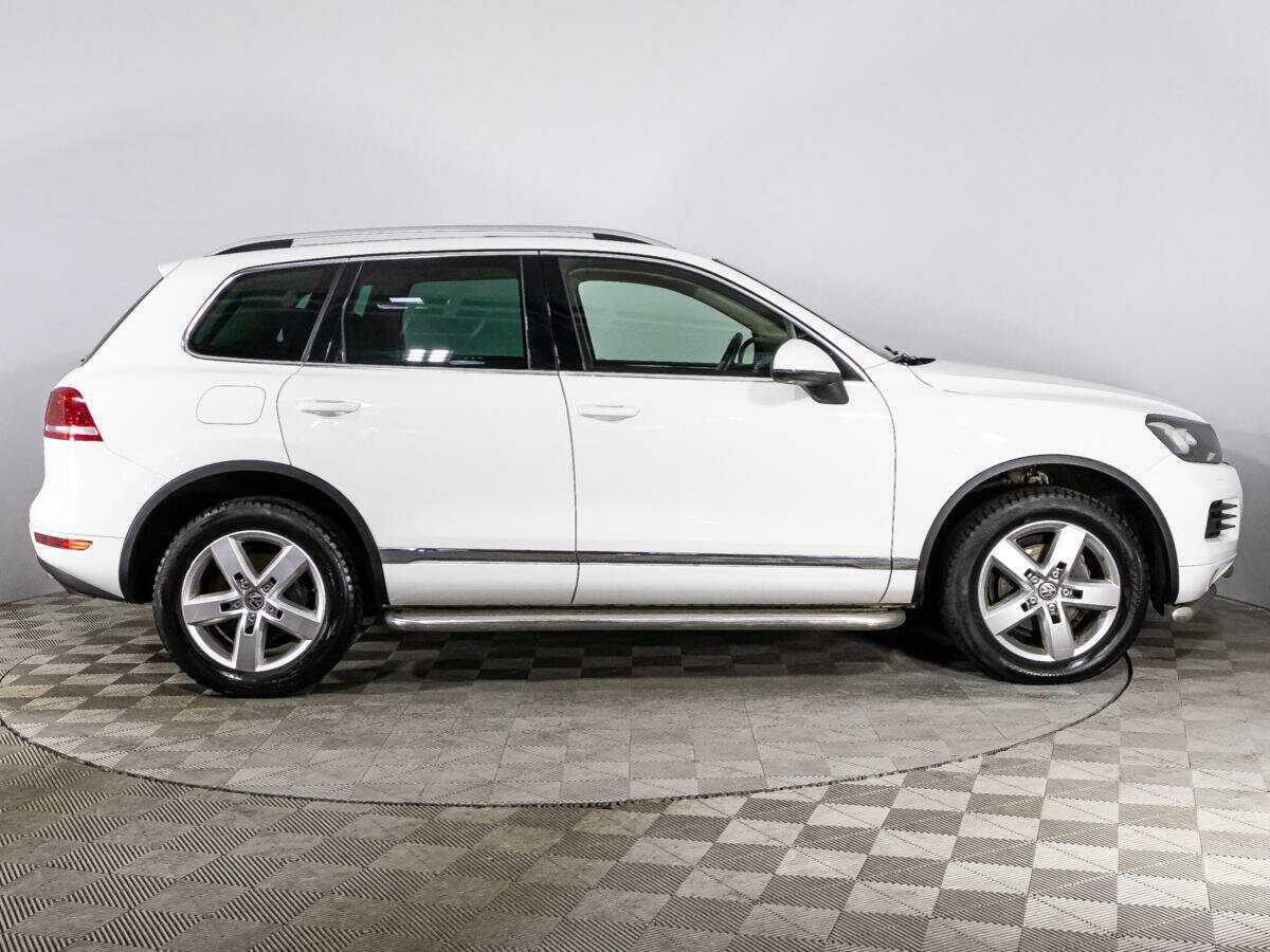 Volkswagen Touareg, 2013 - фото №4