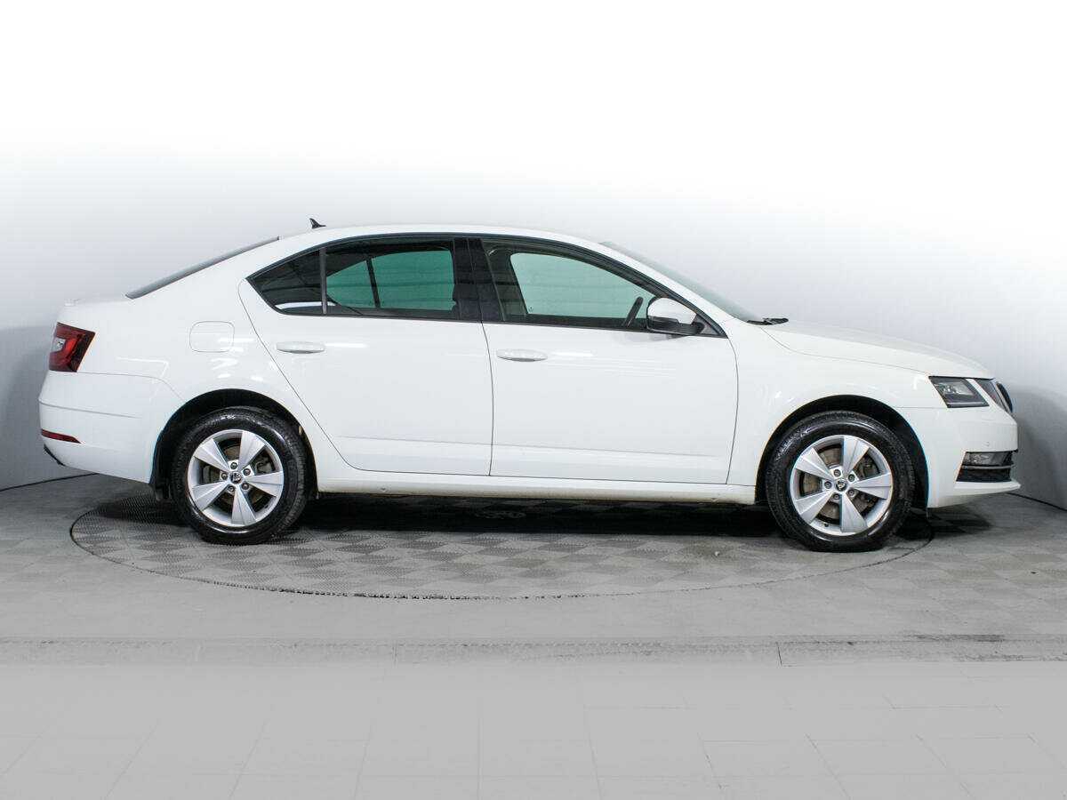 Skoda Octavia, 2018 - фото №4