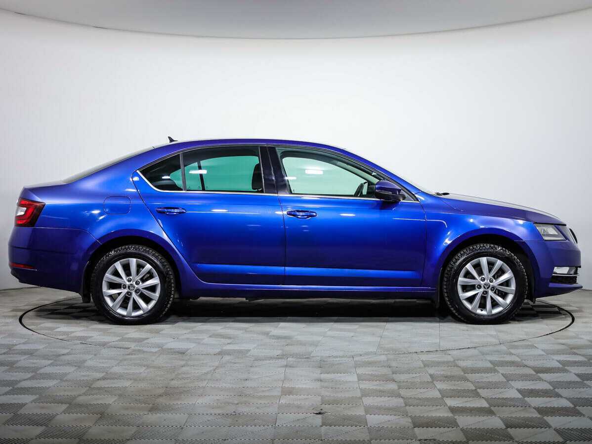 Skoda Octavia, 2018 - фото №3