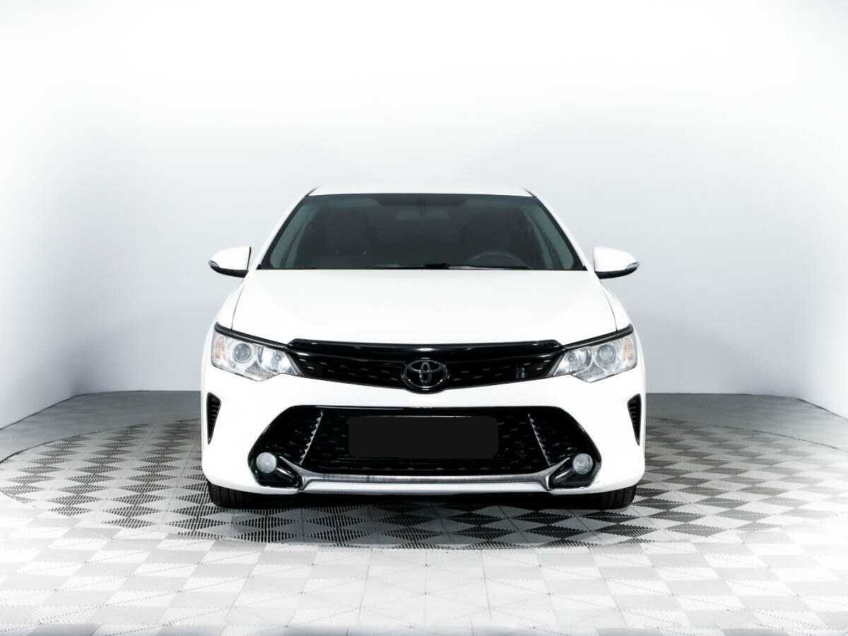 Toyota Camry, 2015 - фото №2
