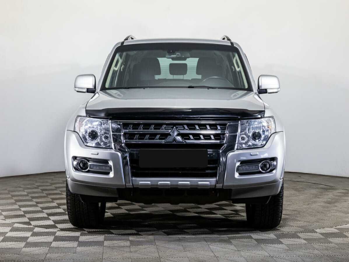 Mitsubishi Pajero, 2017 - фото №2