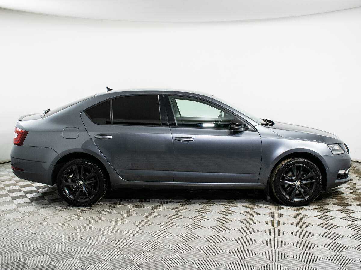 Skoda Octavia, 2018 - фото №2