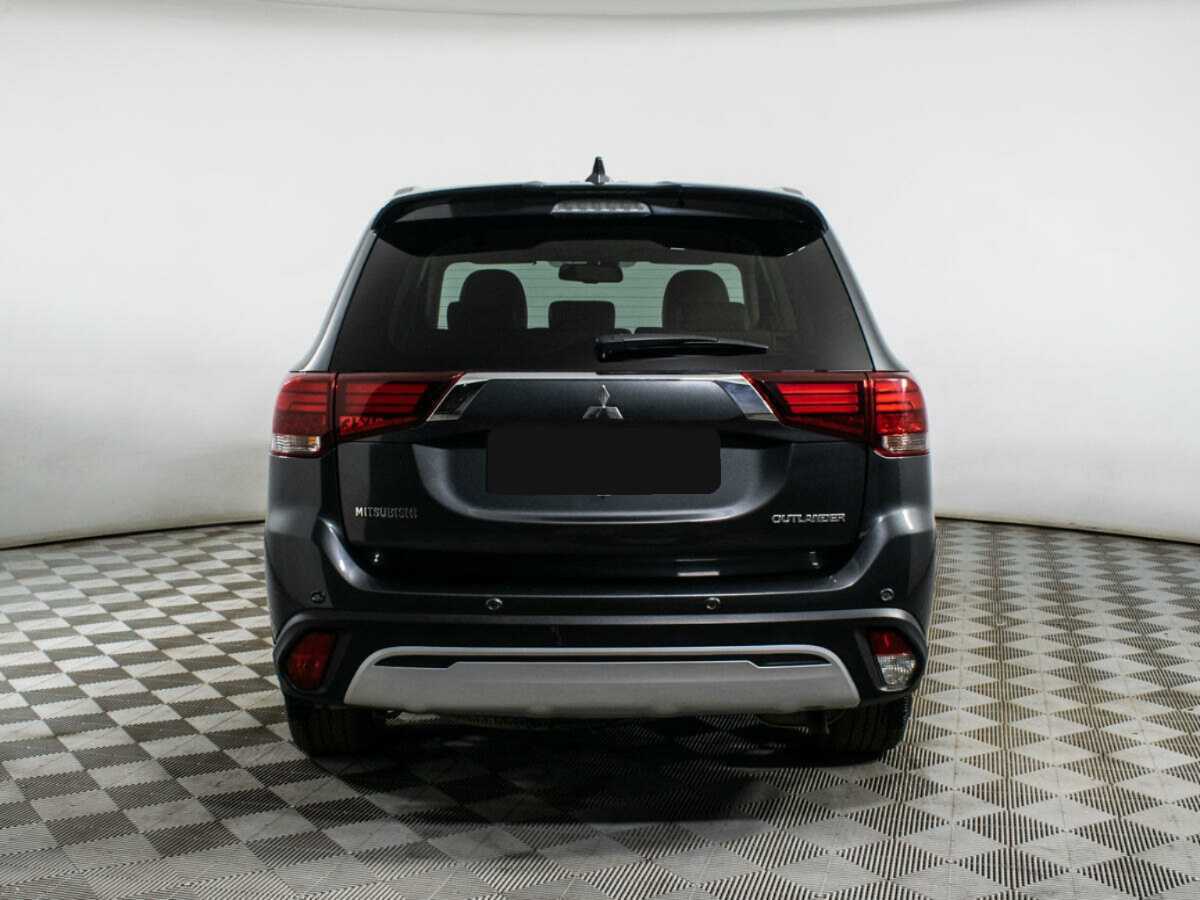 Mitsubishi Outlander, 2019 - фото №3