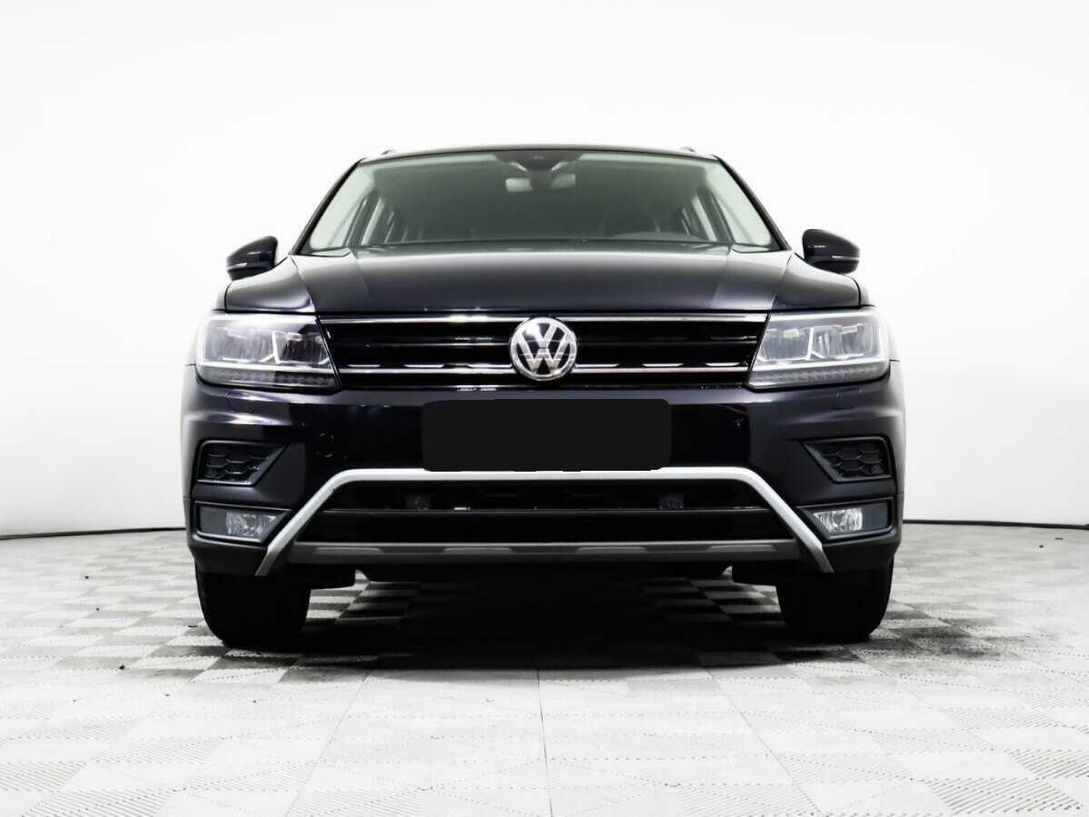 Volkswagen Tiguan, 2020 - фото №2