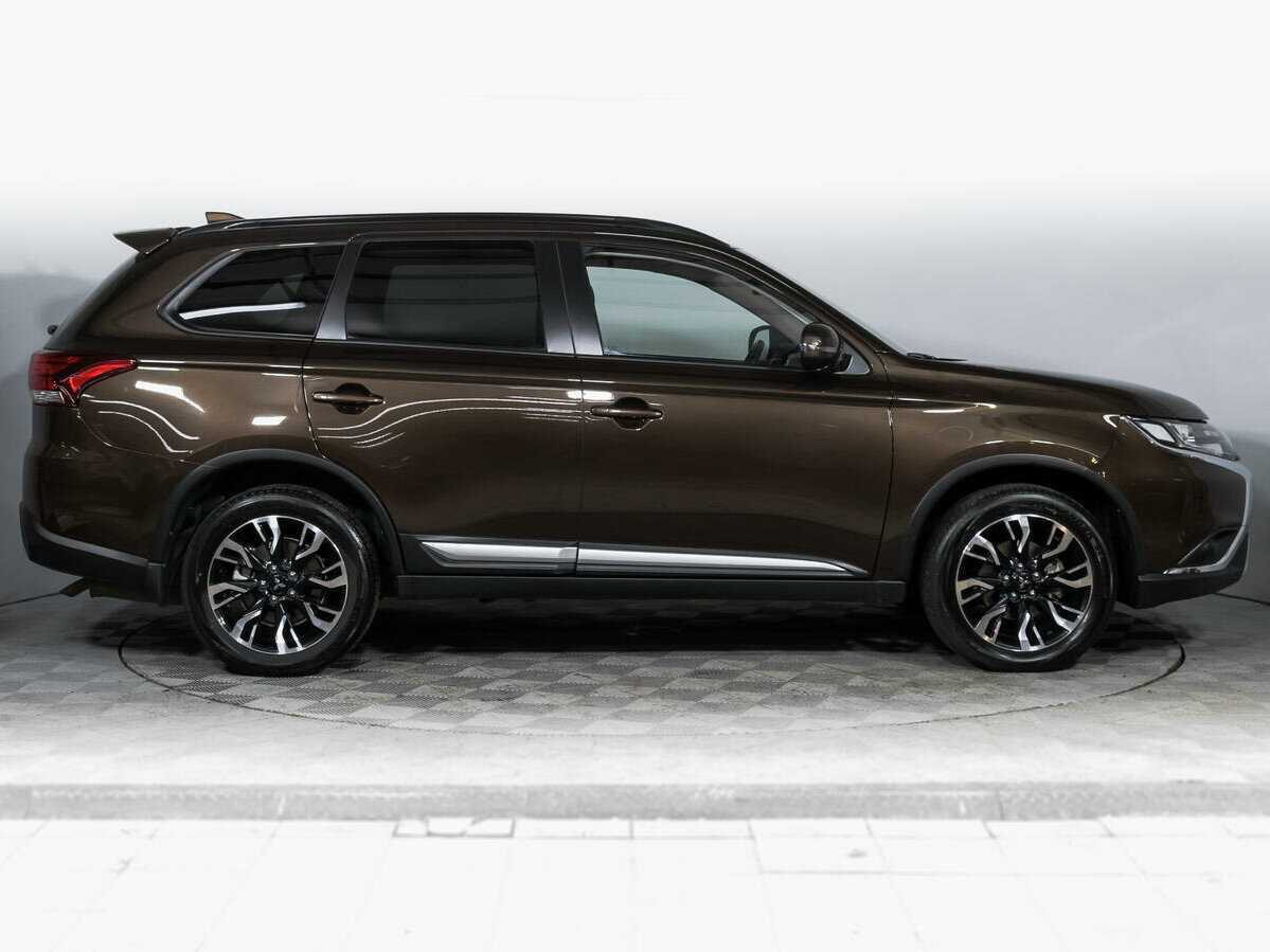 Mitsubishi Outlander, 2021 - фото №4
