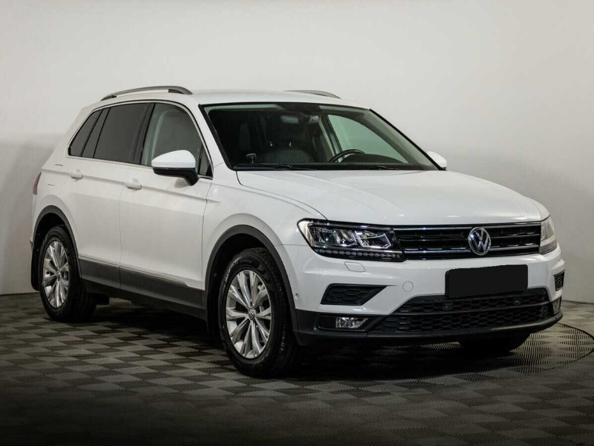 Volkswagen Tiguan L, 2018 - фото №2