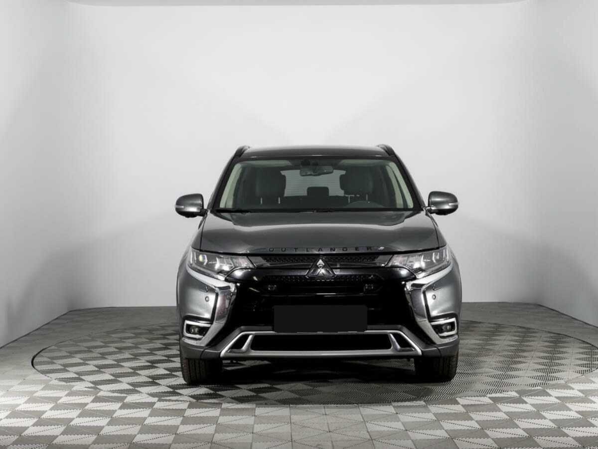Mitsubishi Outlander, 2022 - фото №2