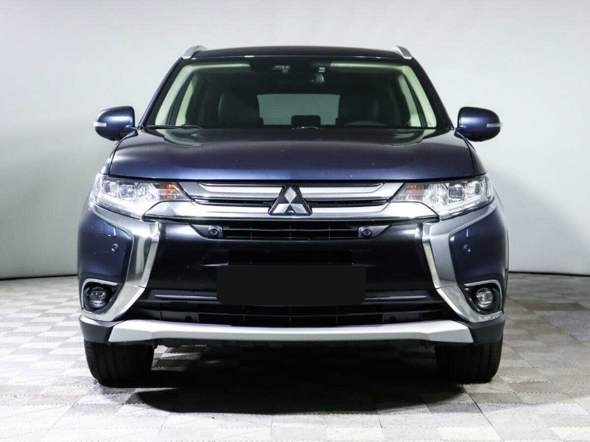 Mitsubishi Outlander, 2017 - фото №2