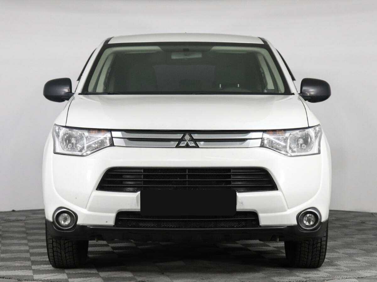 Mitsubishi Outlander, 2014 - фото №2