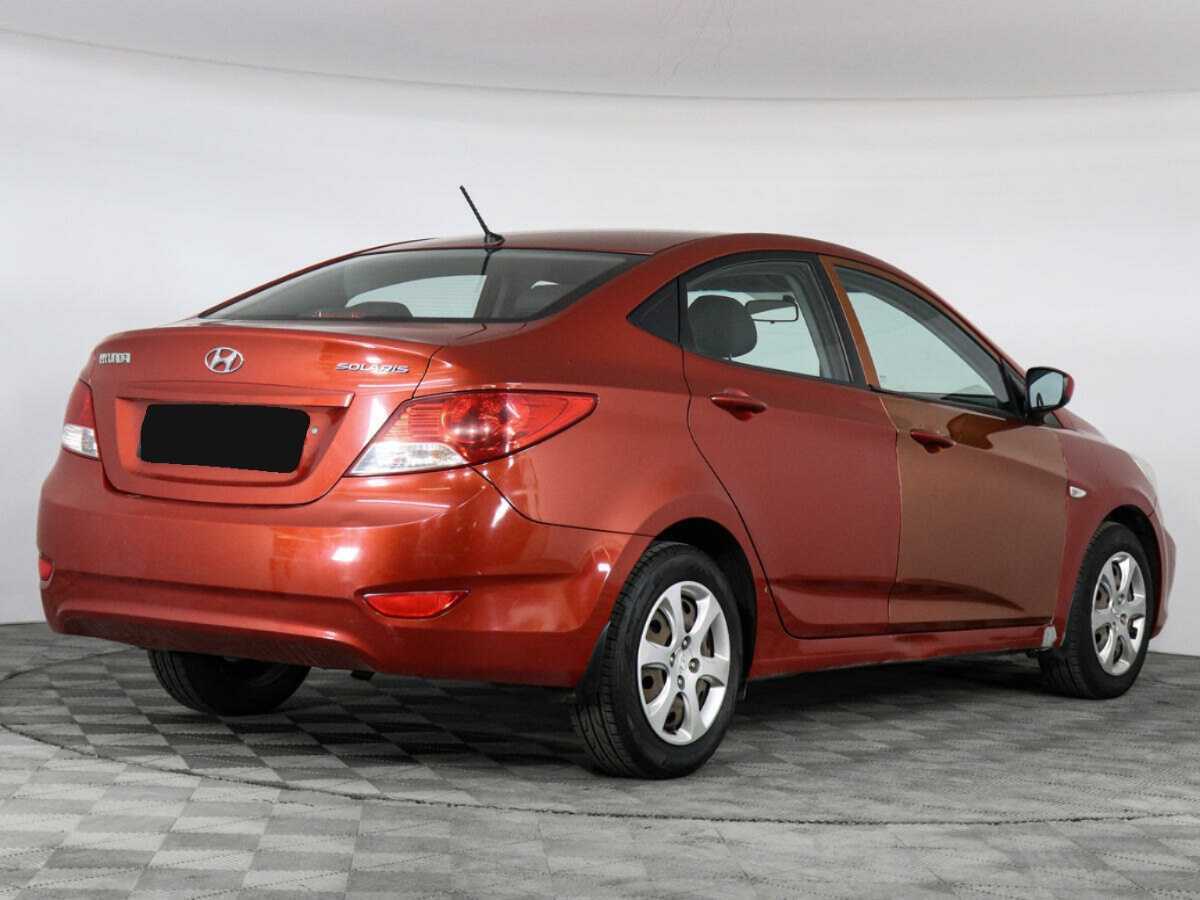 Hyundai Solaris, 2012 - фото №3