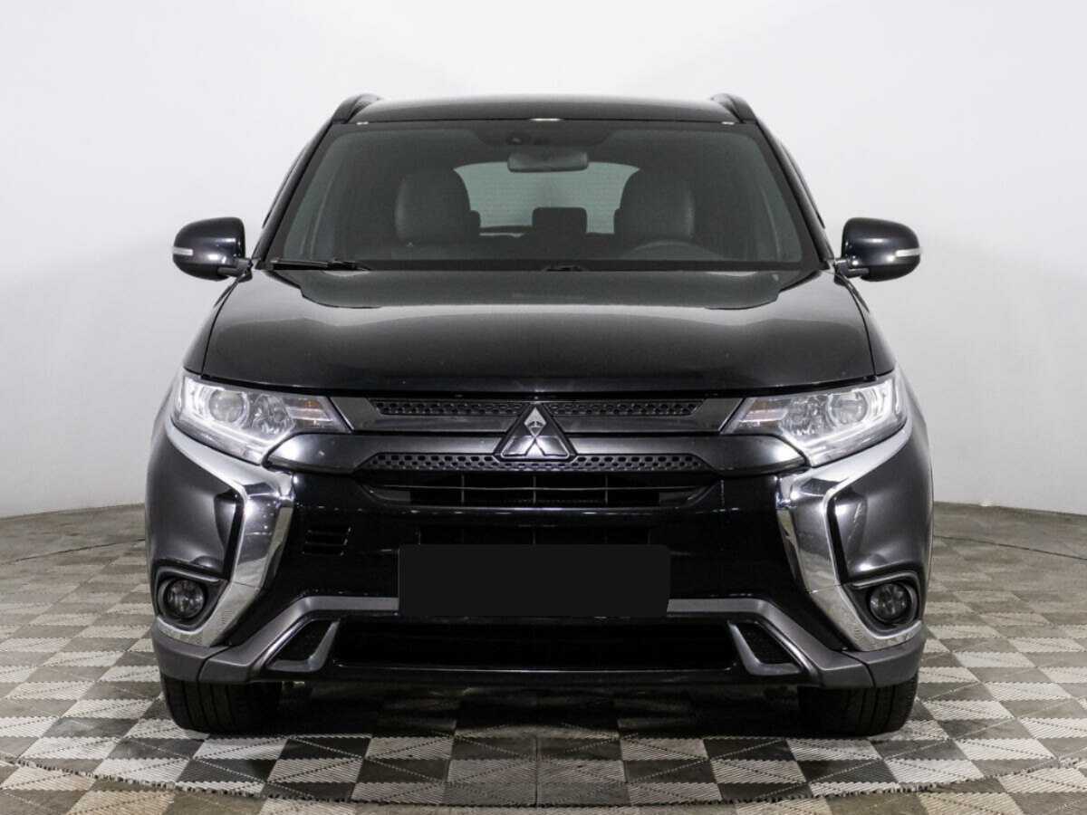 Mitsubishi Outlander, 2021 - фото №2