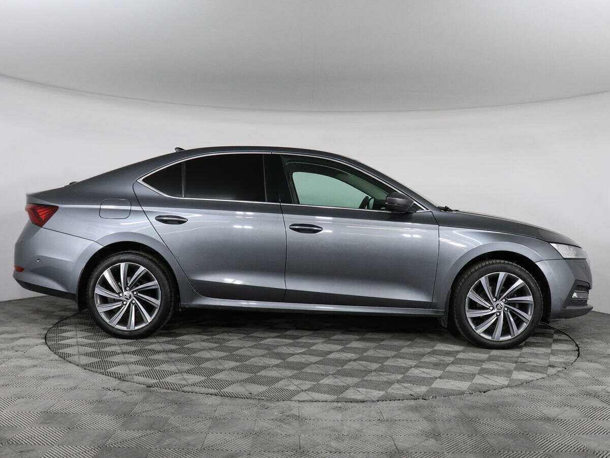 Skoda Octavia, 2020 - фото №4
