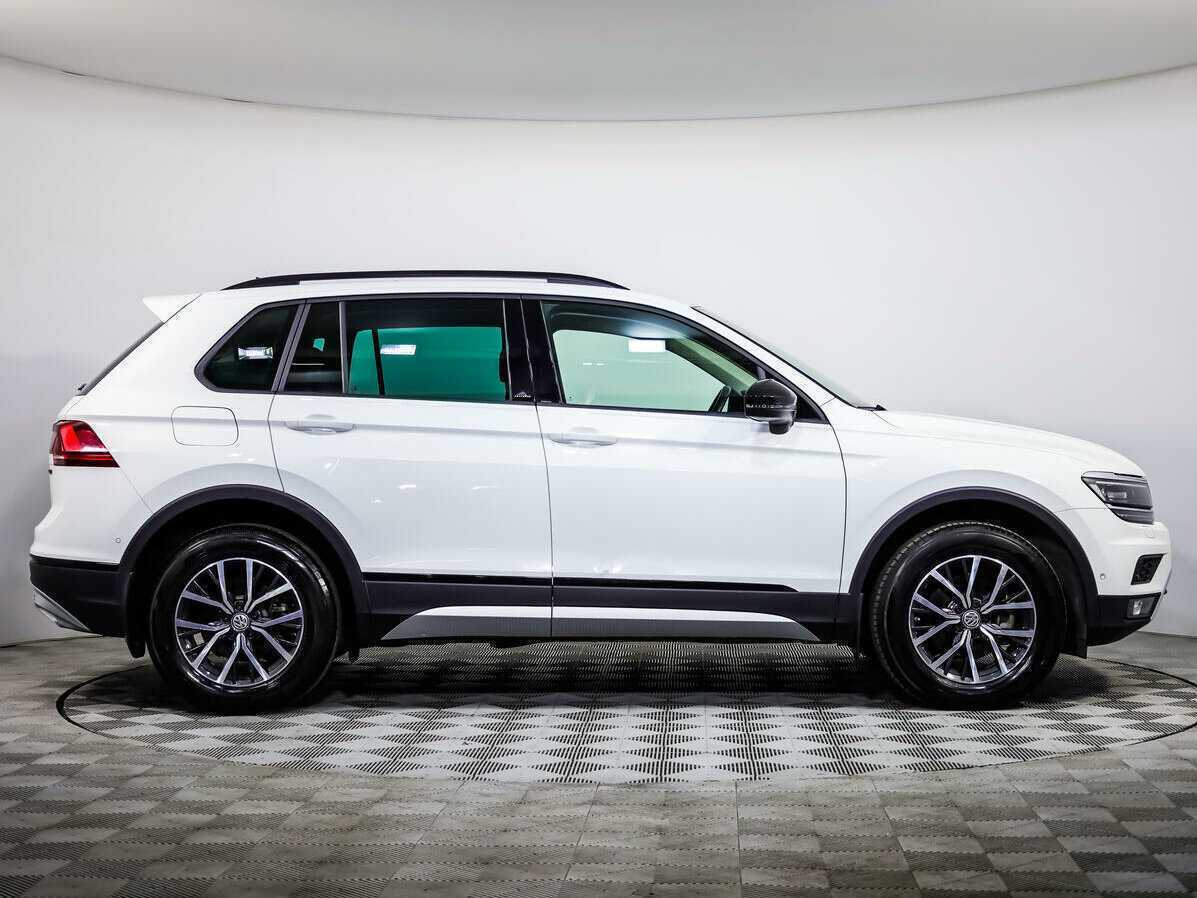 Volkswagen Tiguan, 2019 - фото №3