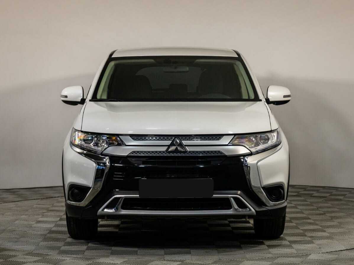 Mitsubishi Outlander, 2020