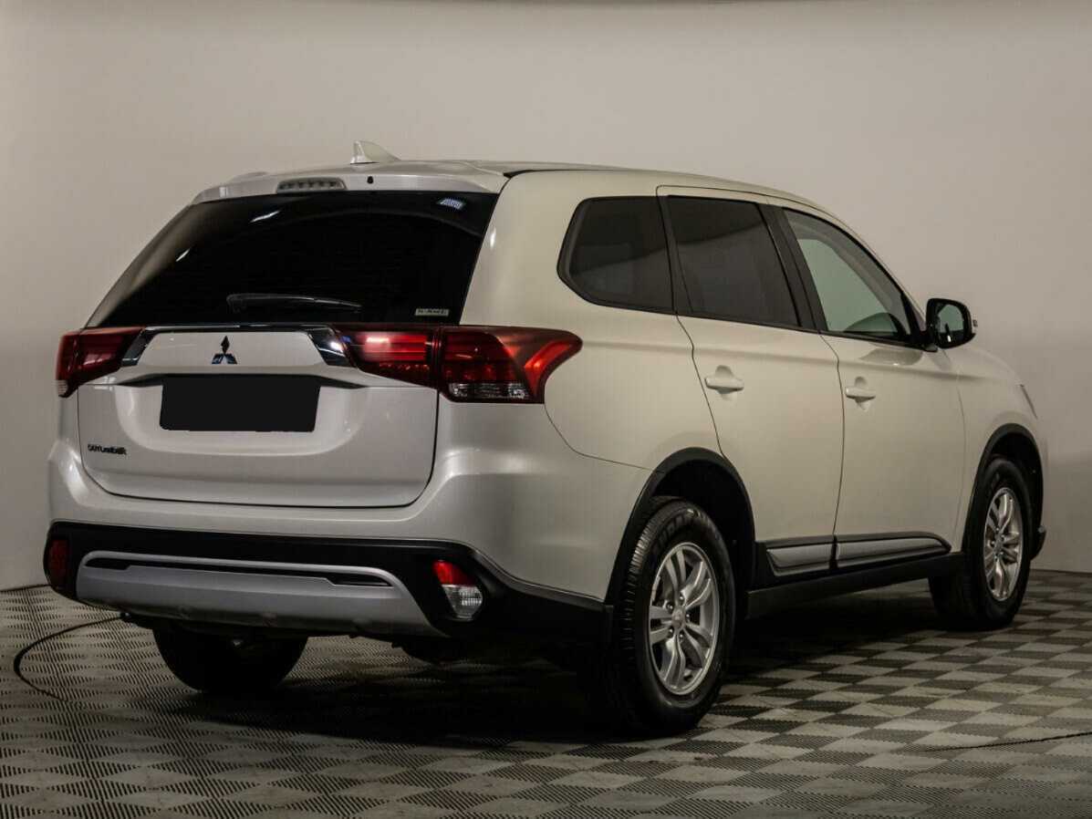 Mitsubishi Outlander, 2020 - фото №4