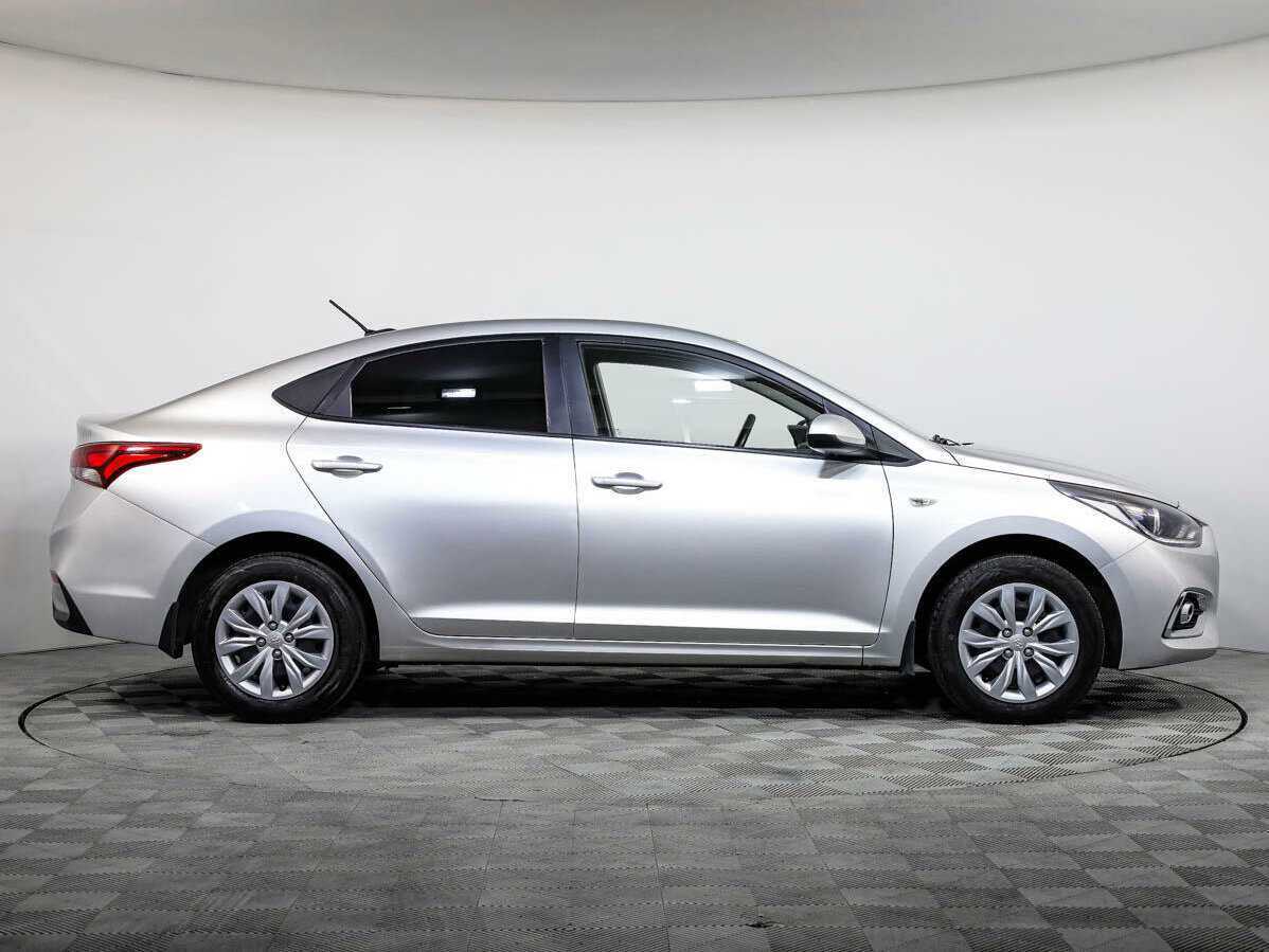 Hyundai Solaris, 2018 - фото №3
