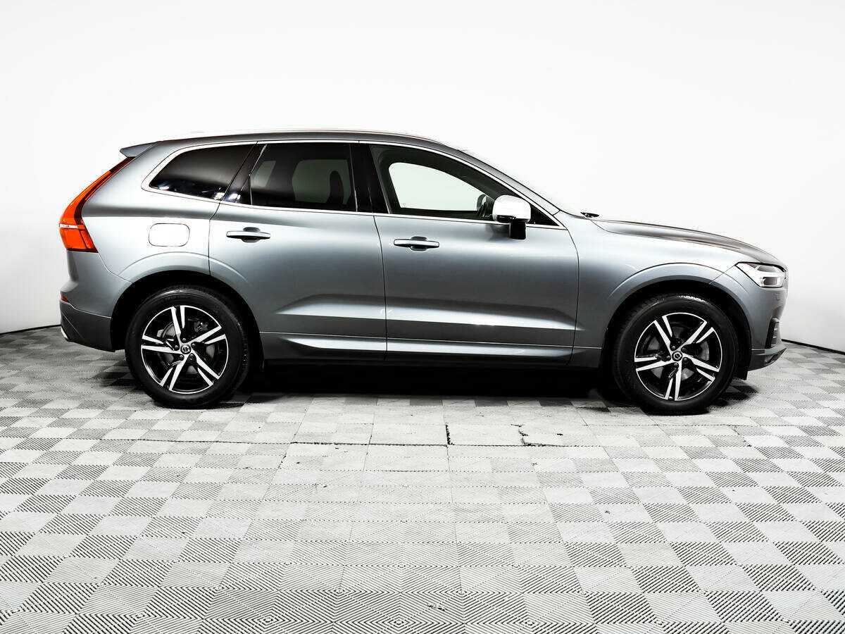Volvo XC60, 2019 - фото №4