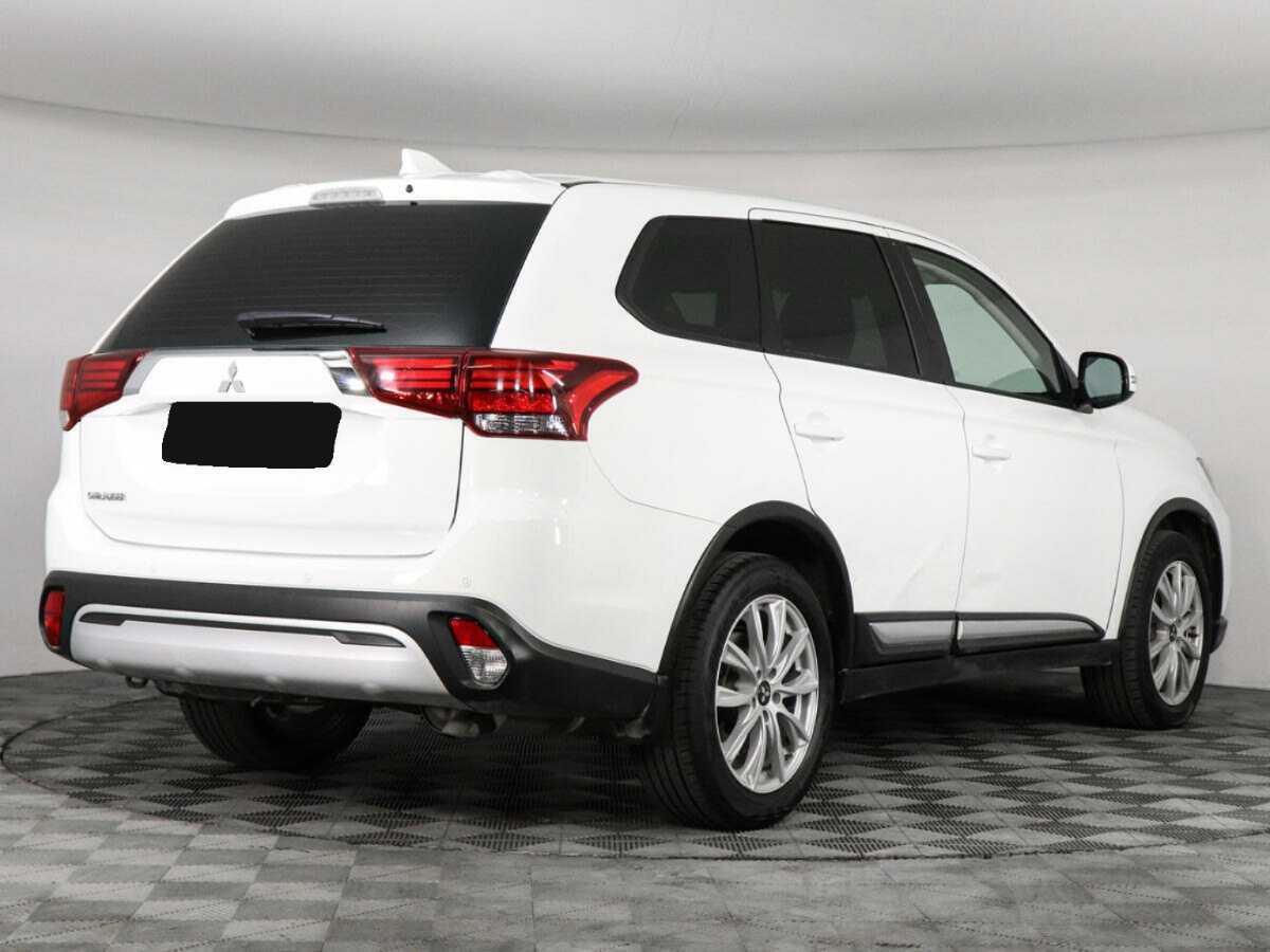 Mitsubishi Outlander, 2020 - фото №4