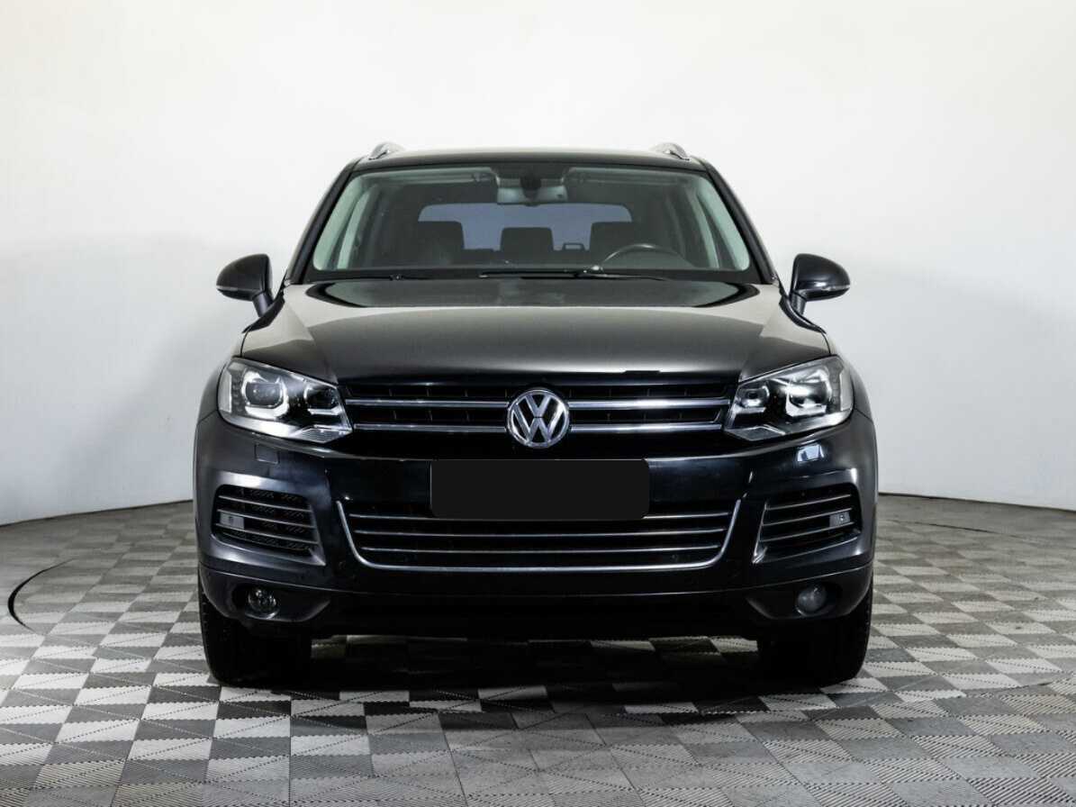 Volkswagen Touareg, 2012 - фото №2