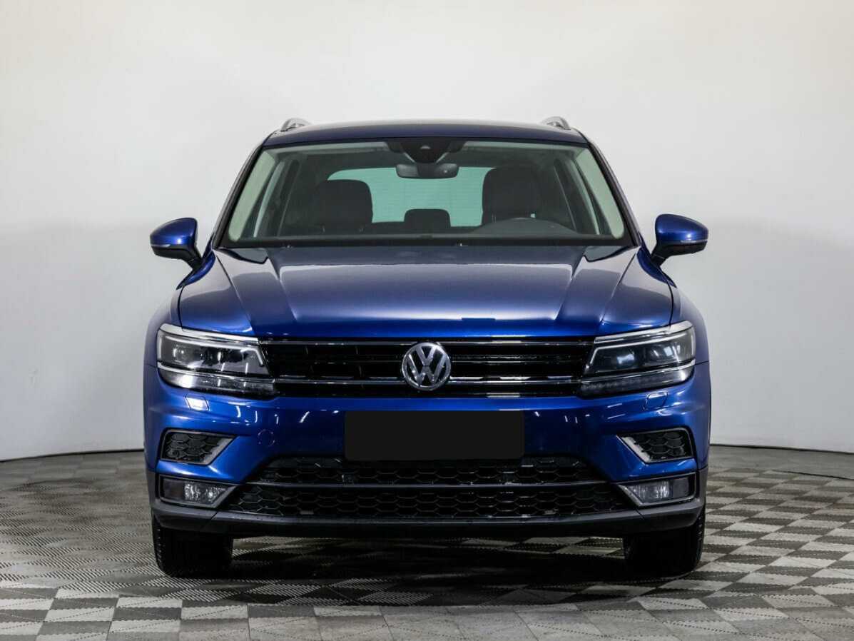 Volkswagen Tiguan L, 2019 - фото №2