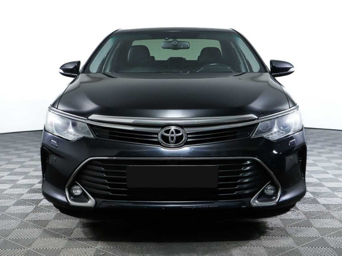 Toyota Camry, 2016