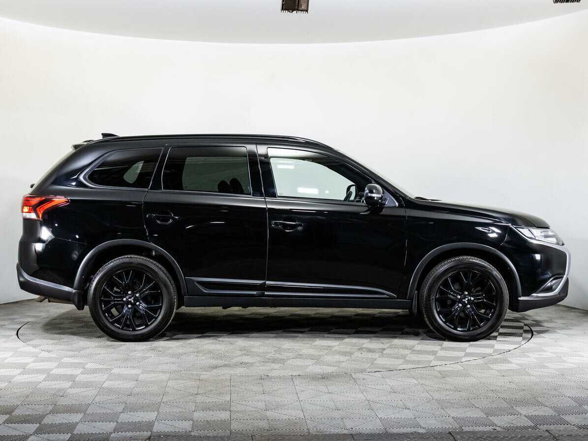 Mitsubishi Outlander, 2021 - фото №4
