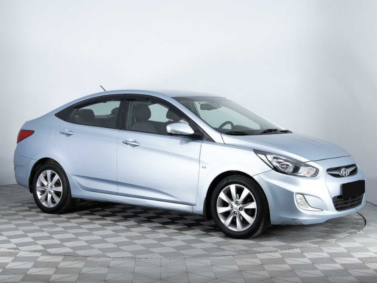 Hyundai Solaris, 2012 - фото №3