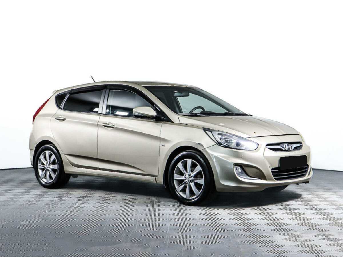 Hyundai Solaris, 2012 - фото №2