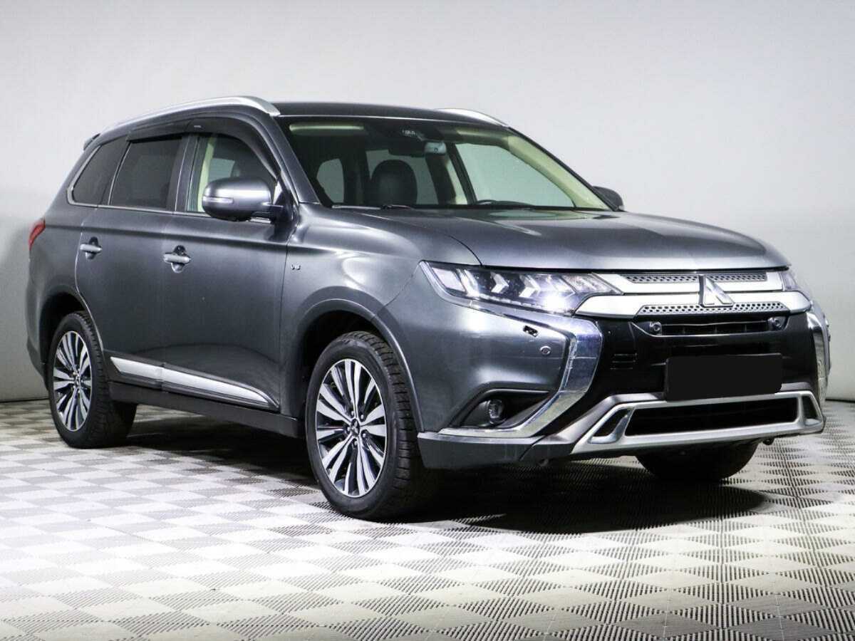 Mitsubishi Outlander, 2020 - фото №3