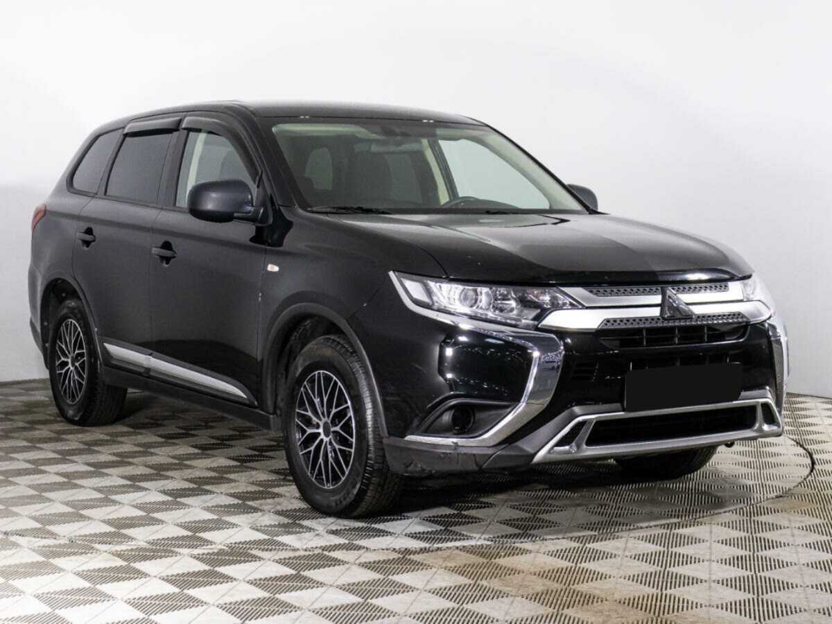 Mitsubishi Outlander, 2021 - фото №3