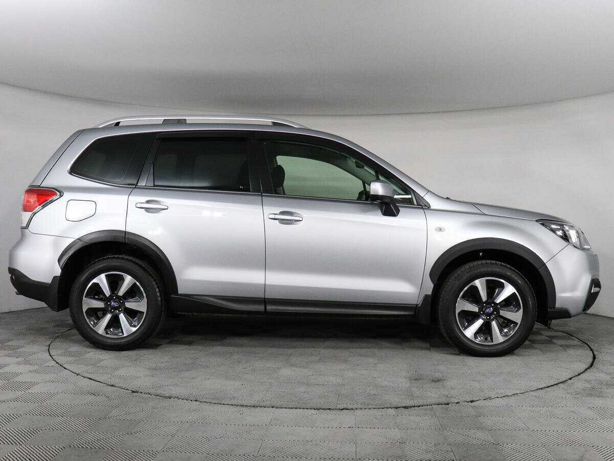 Subaru Forester, 2018 - фото №4