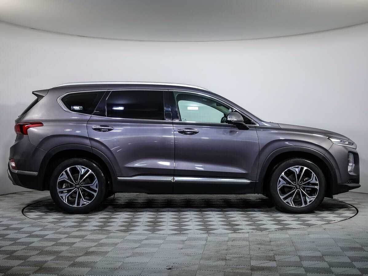 Hyundai Santa Fe, 2018 - фото №3