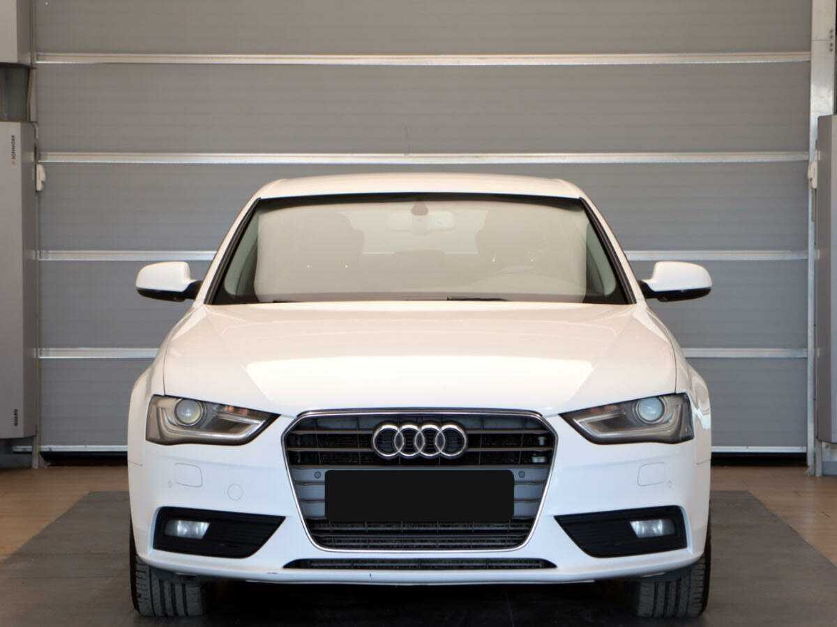 Audi A4, 2013 - фото №2