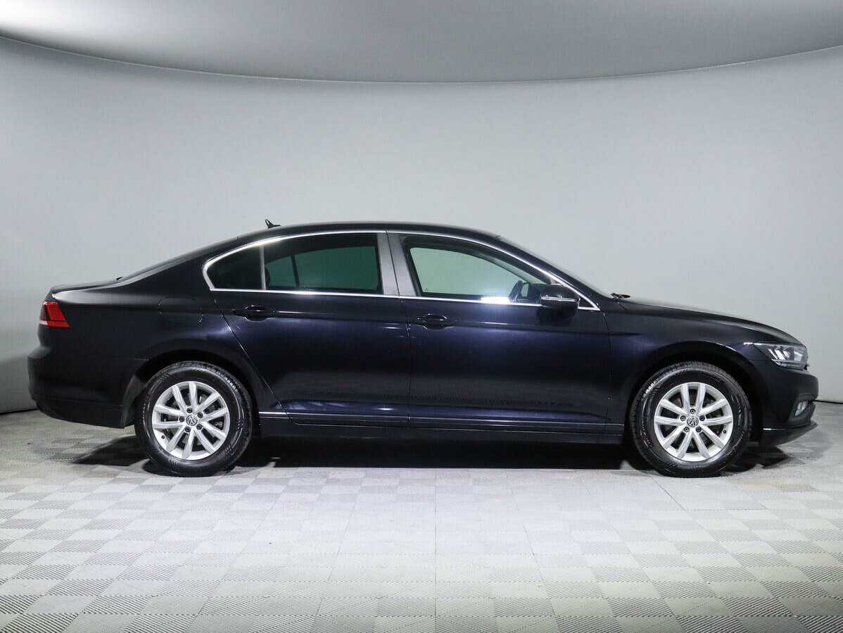 Volkswagen Passat, 2020 - фото №4