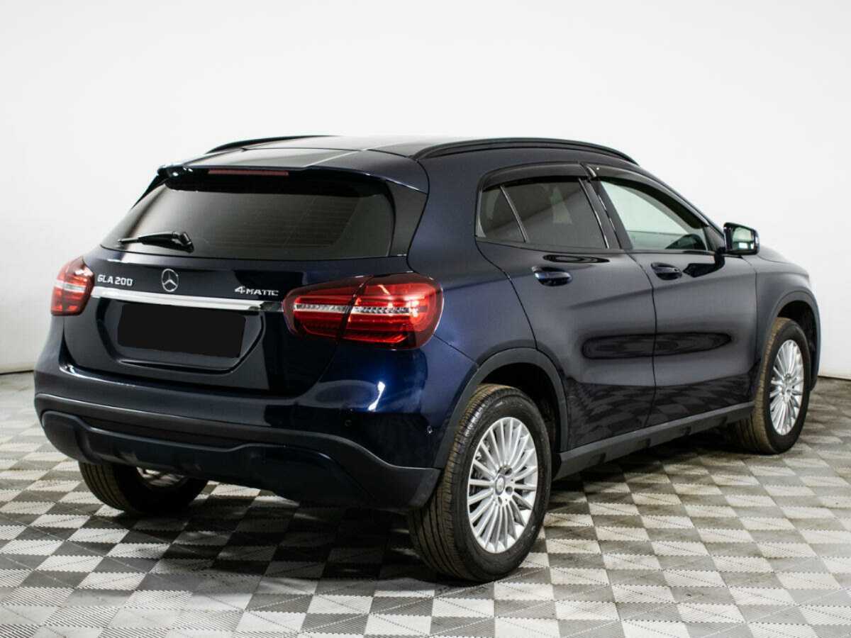 Mercedes-Benz GLA 200, 2018 - фото №4