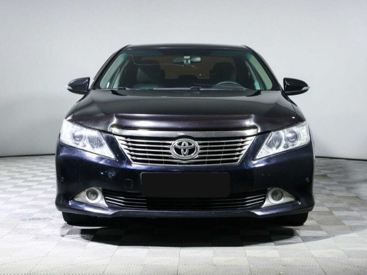Toyota Camry, 2013 - фото №2