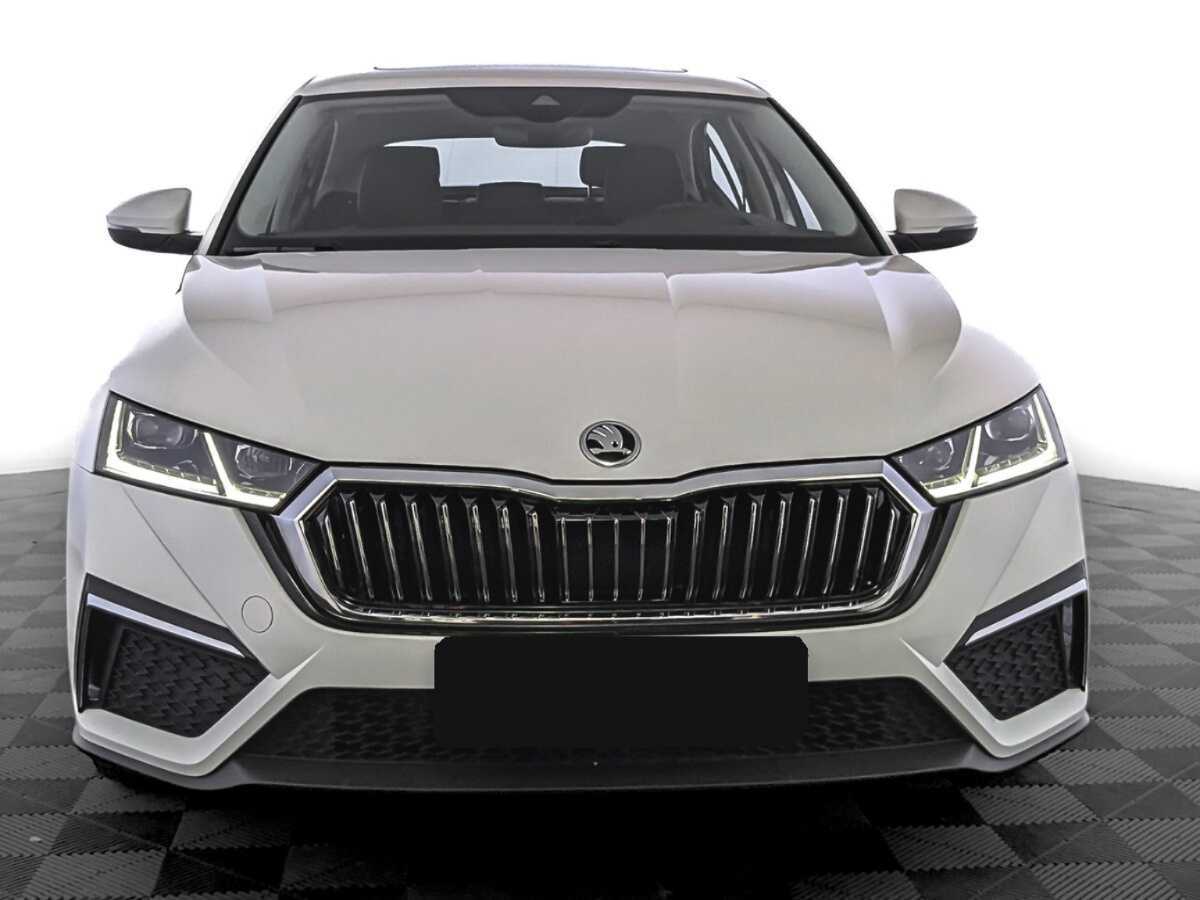 Skoda Octavia, 2023 - фото №2