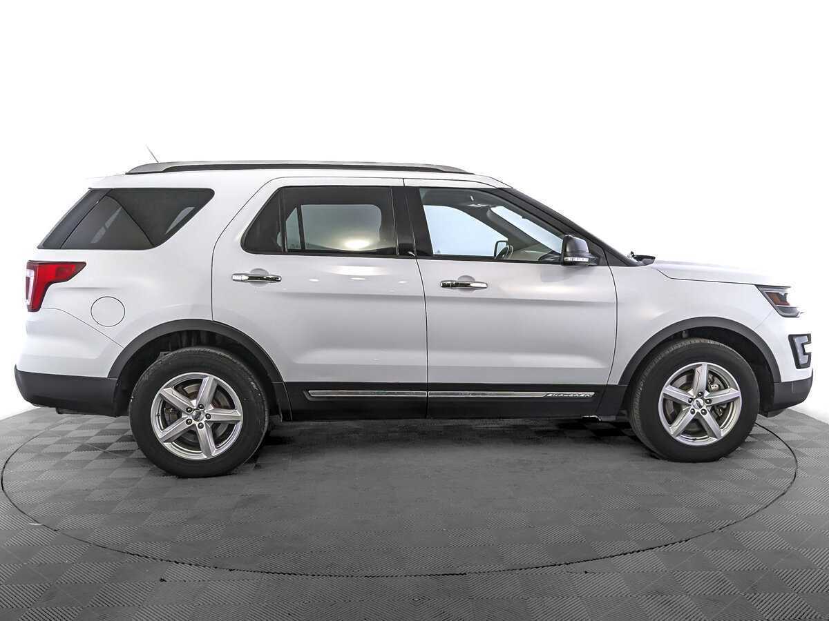 Ford Explorer, 2017 - фото №4