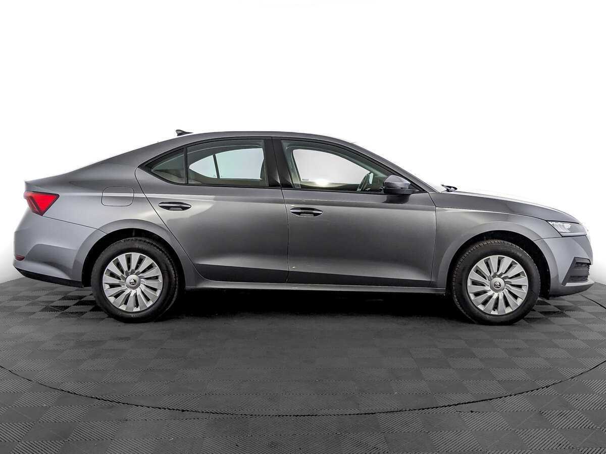 Skoda Octavia, 2021 - фото №4