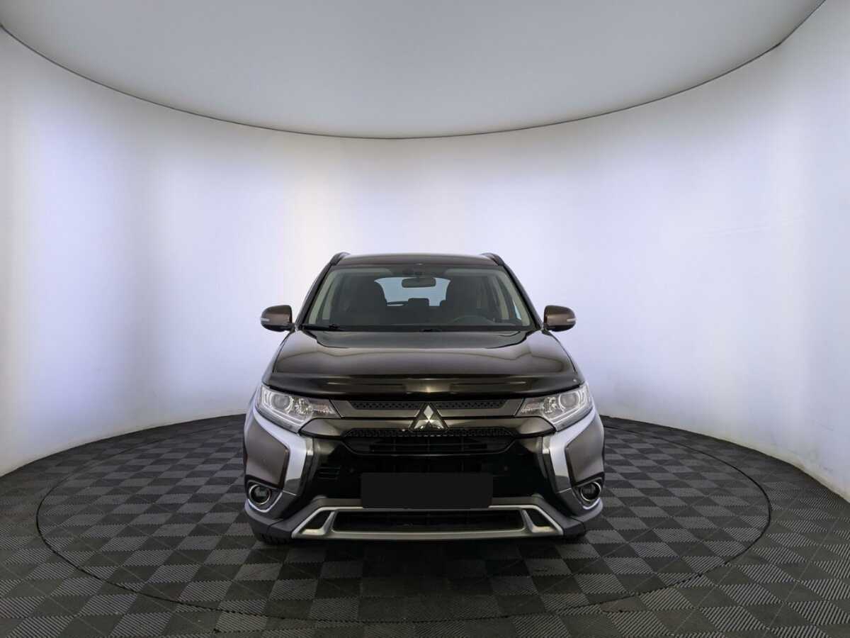 Mitsubishi Outlander, 2022 - фото №2
