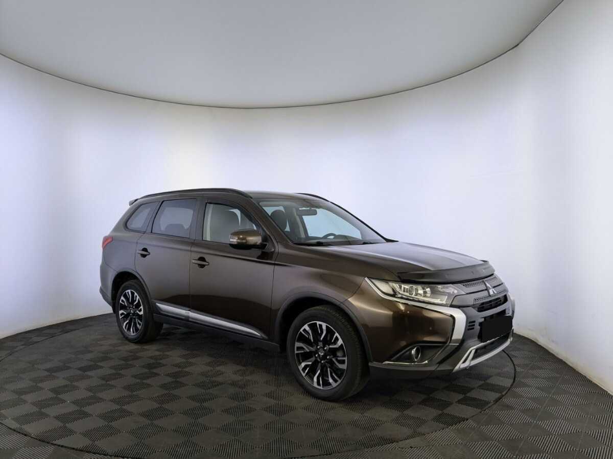 Mitsubishi Outlander, 2022 - фото №3