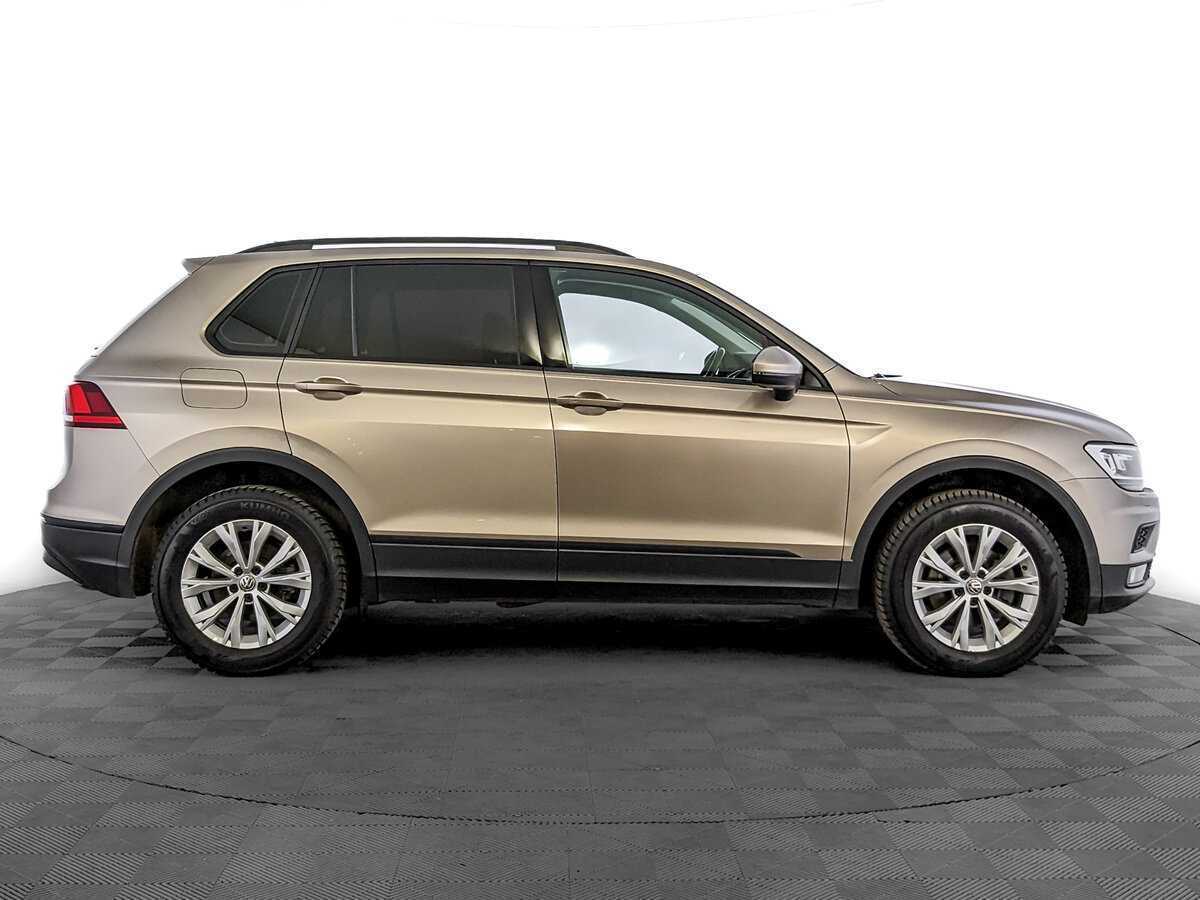 Volkswagen Tiguan, 2020 - фото №4
