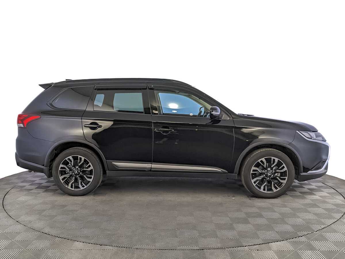 Mitsubishi Outlander, 2022 - фото №4