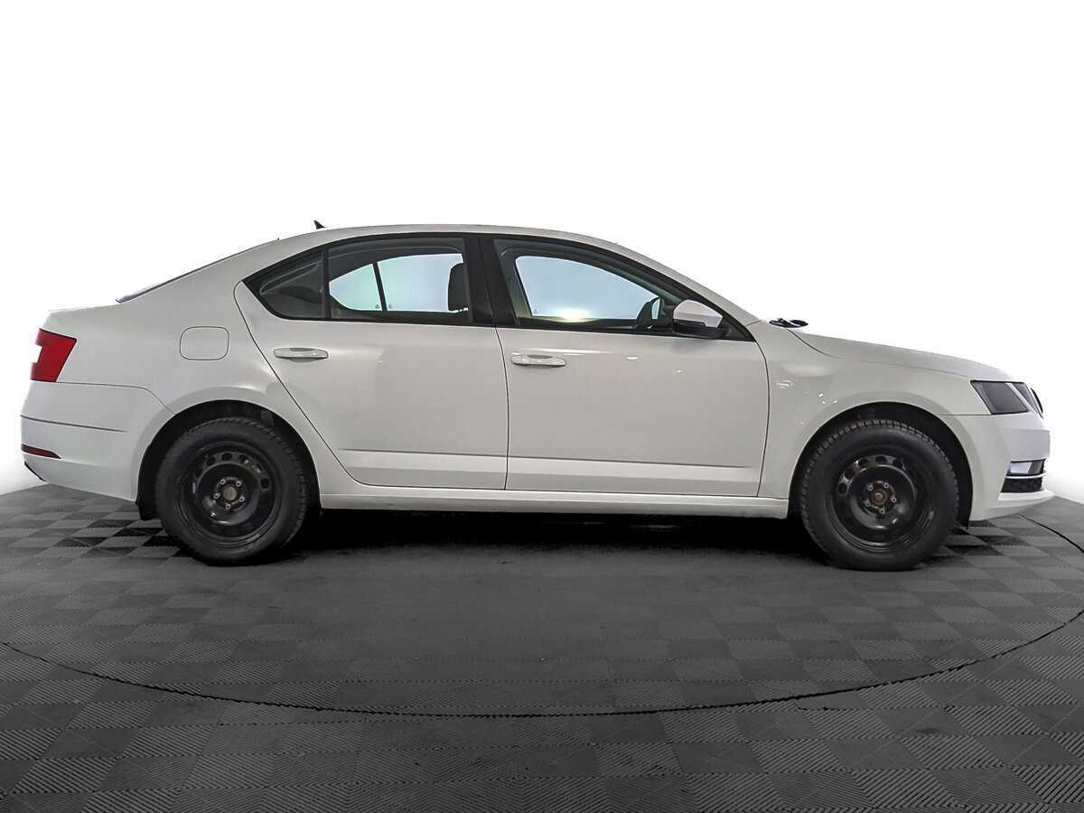 Skoda Octavia, 2019 - фото №4