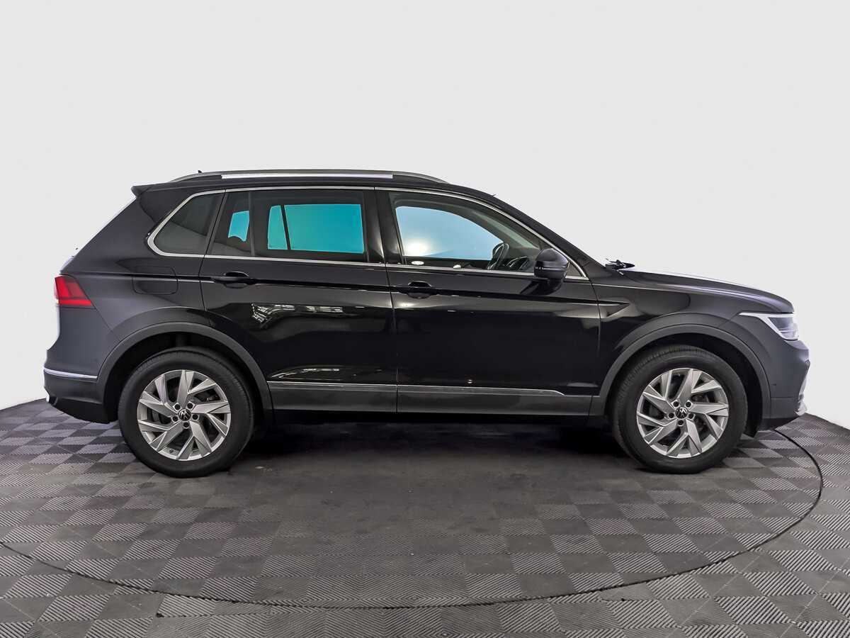 Volkswagen Tiguan, 2021 - фото №4