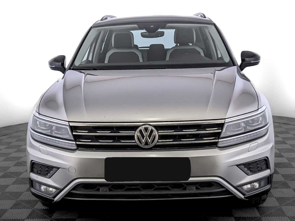 Volkswagen Tiguan, 2020 - фото №2