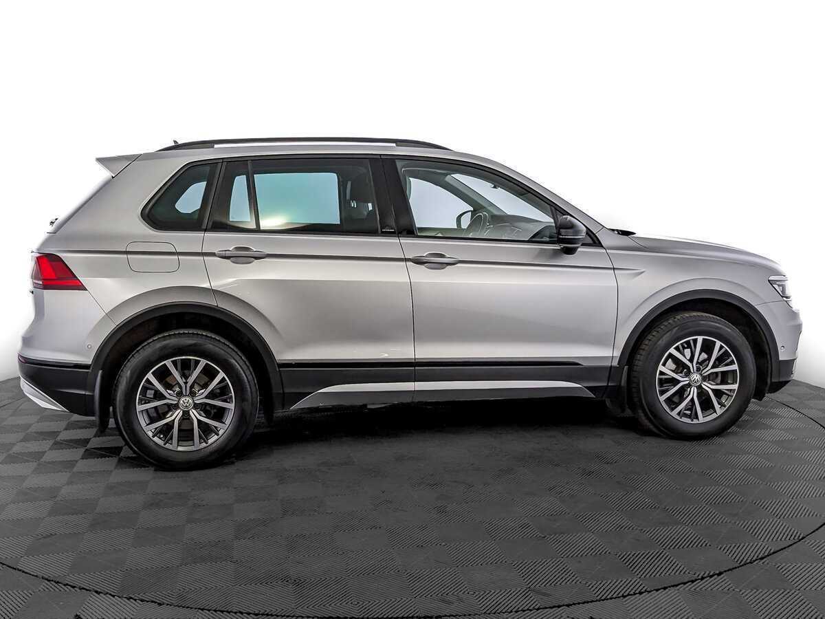Volkswagen Tiguan, 2020 - фото №4