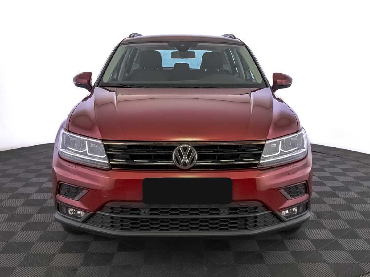 Volkswagen Tiguan, 2020 - фото №2