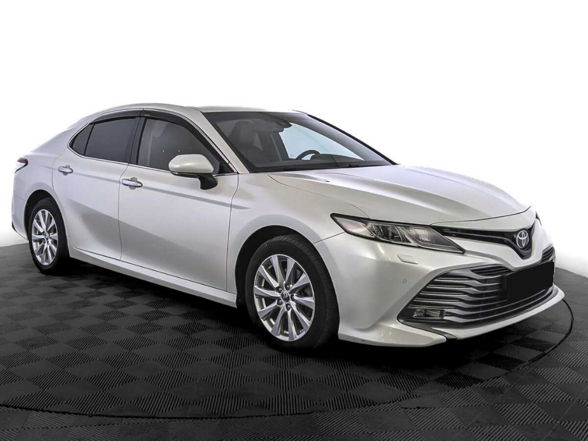 Toyota Camry, 2021 - фото №3